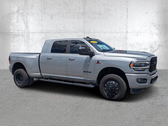 2024 RAM 3500 Laramie — photo 1 of 5