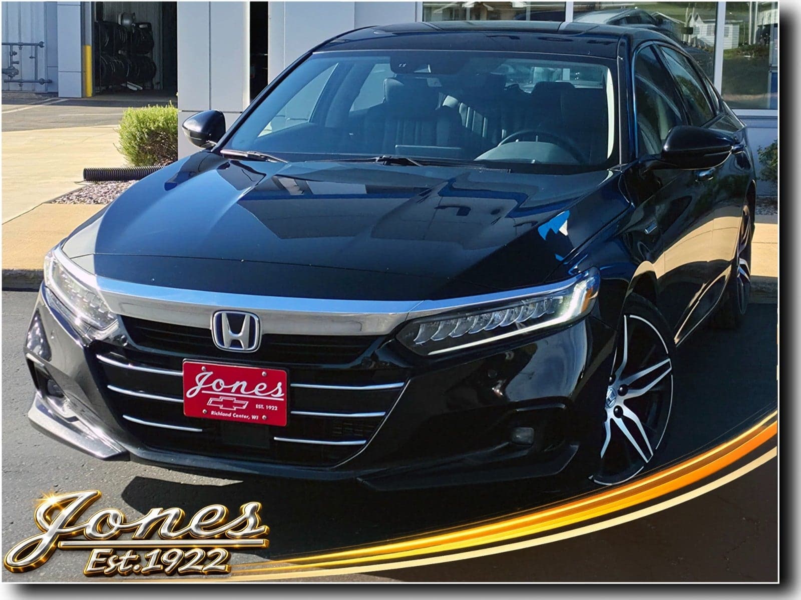 2021 Honda Accord Hybrid Touring — photo 1 of 51