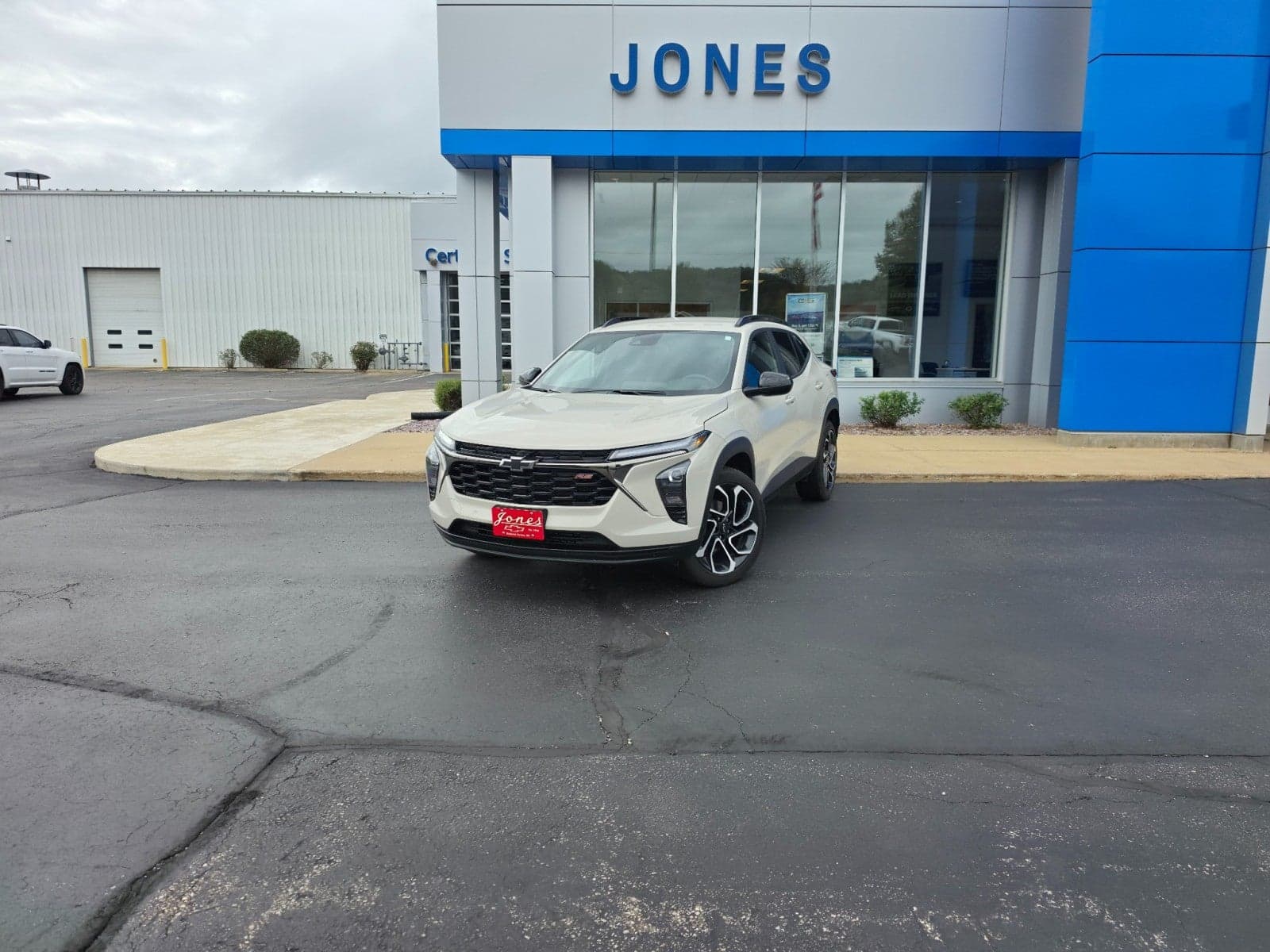 2026 Chevrolet Trax 2RS — photo 1 of 44