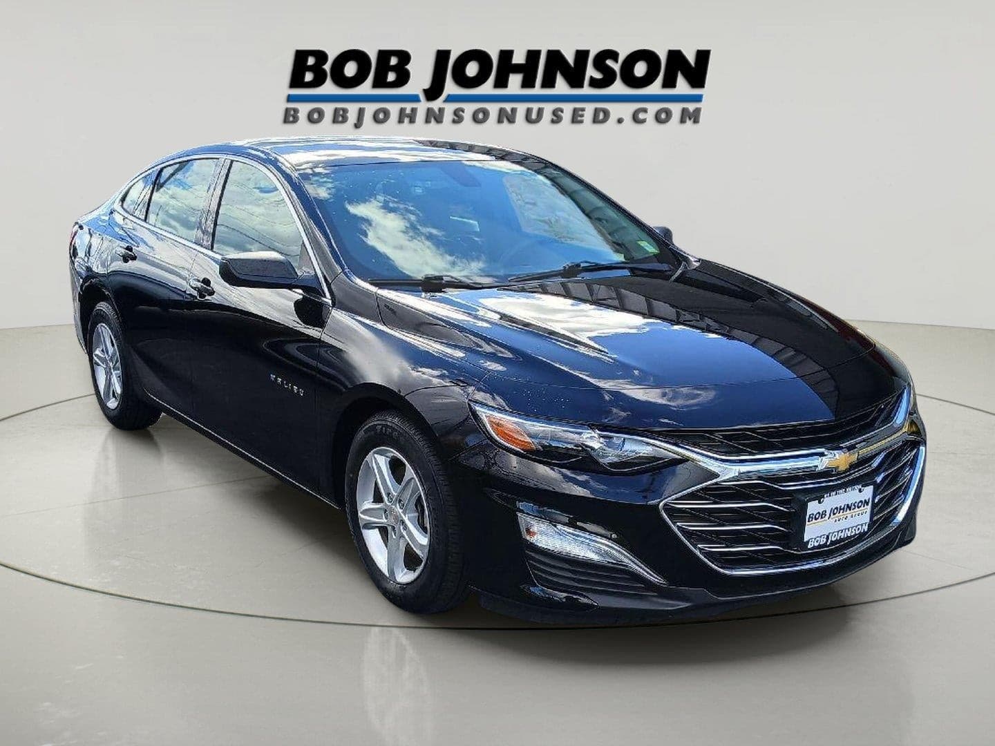 2022 Chevrolet Malibu LS — photo 1 of 33