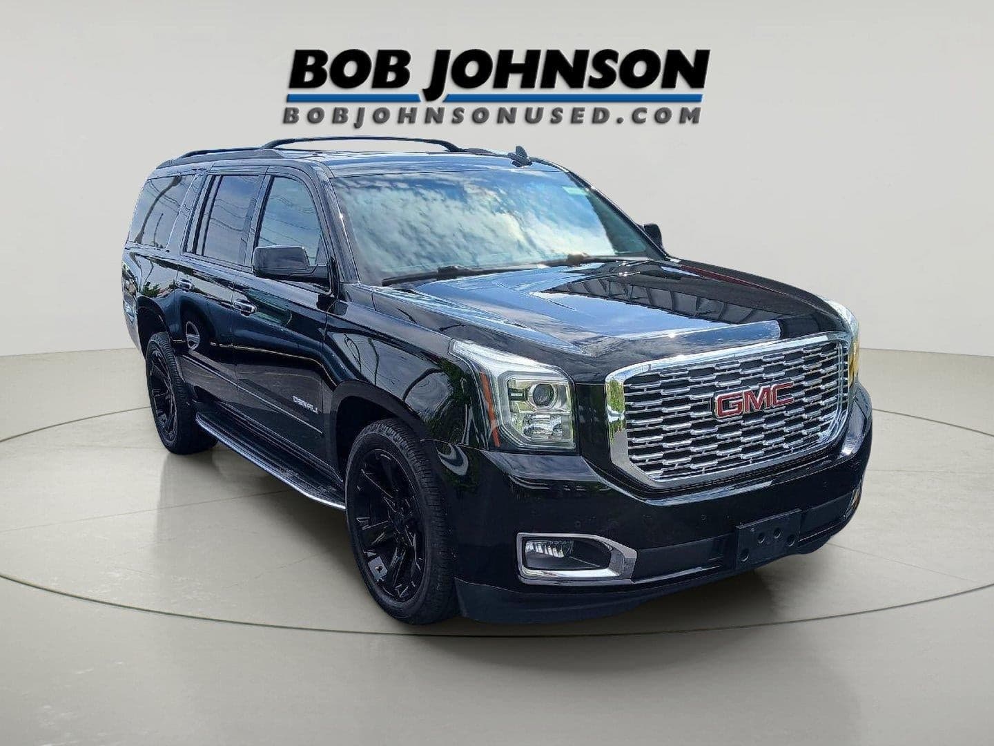 2019 GMC Yukon XL Denali — photo 1 of 35