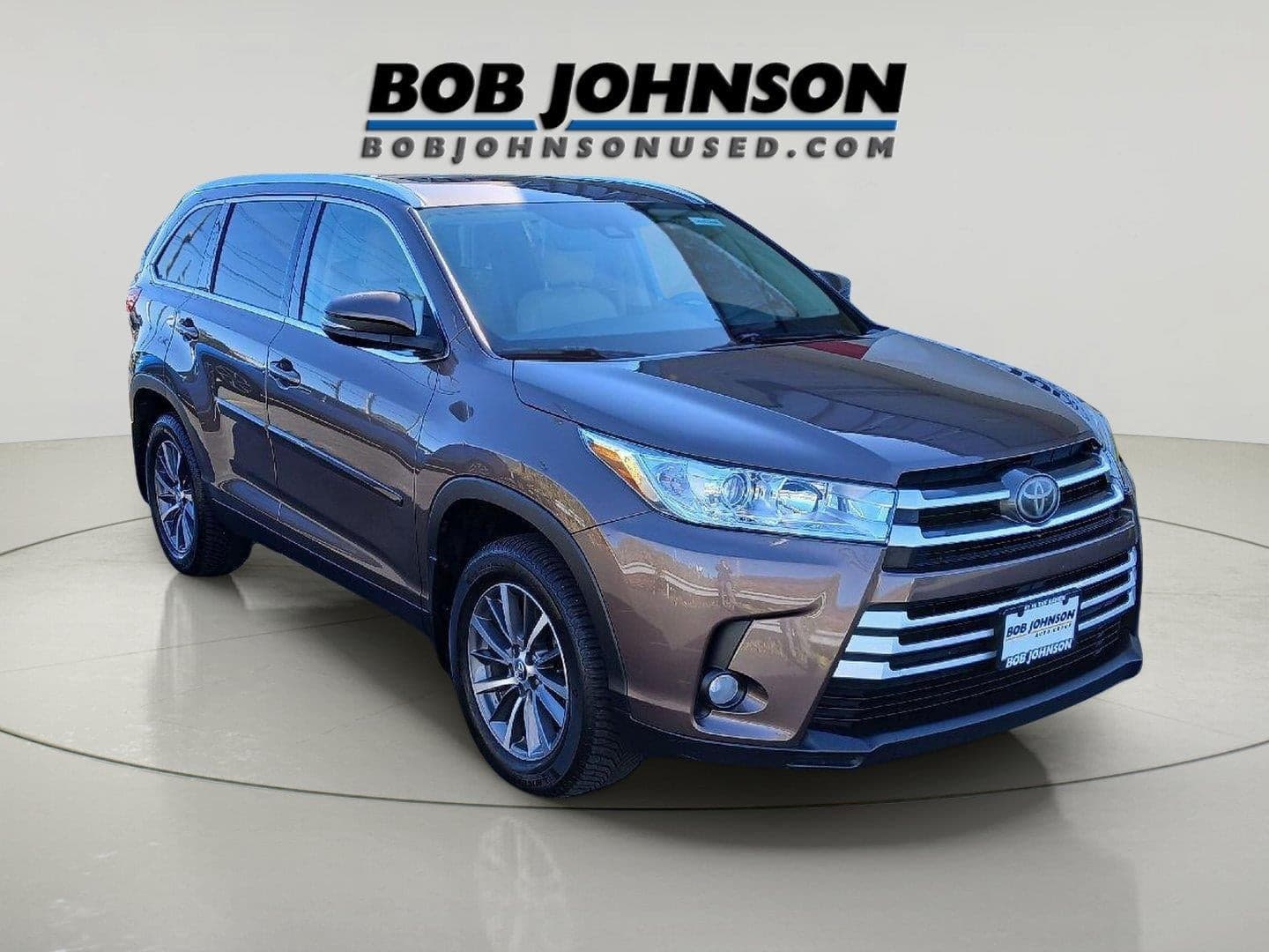 2019 Toyota Highlander XLE — photo 1 of 5