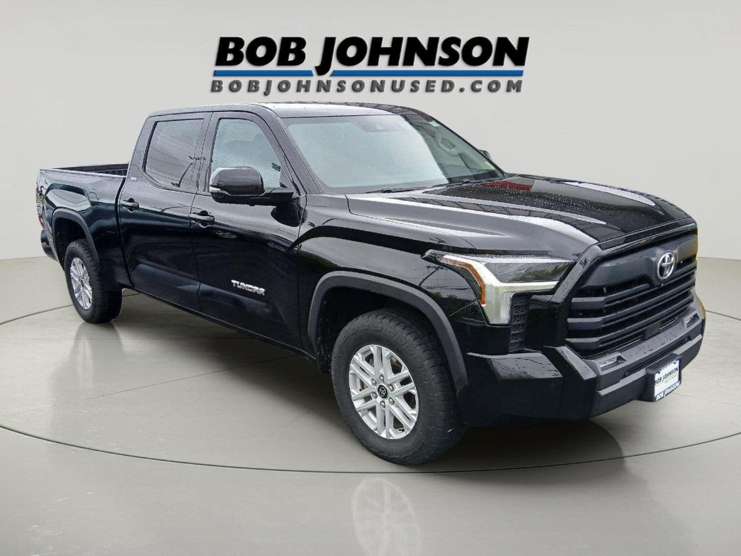 2023 Toyota Tundra 4WD SR5 — photo 1 of 36
