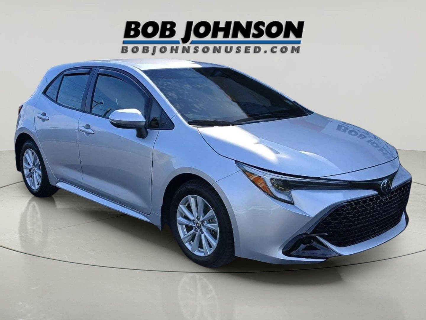 2023 Toyota Corolla Hatchback SE — photo 1 of 5