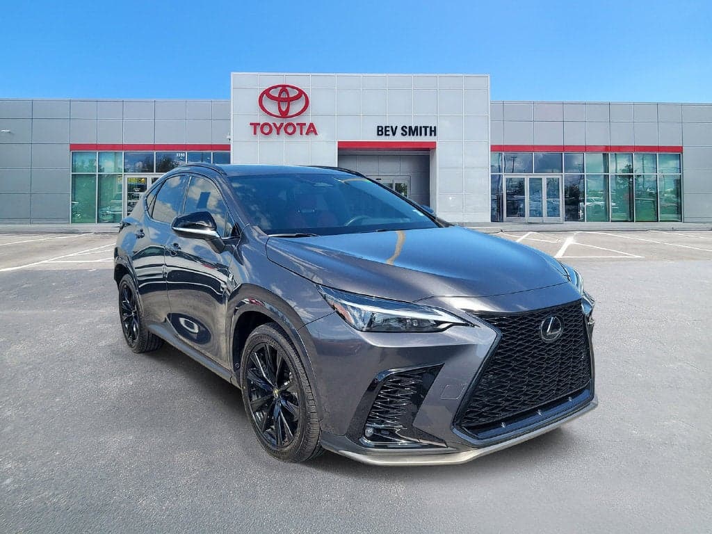 2024 Lexus NX Base — photo 1 of 10