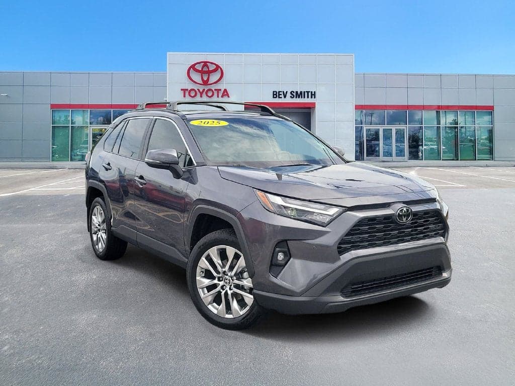 2025 Toyota RAV4 XLE Premium — photo 1 of 31