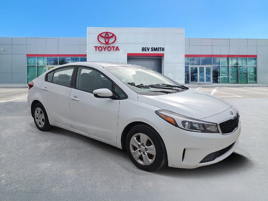 2018 Kia Forte LX — photo 1 of 7