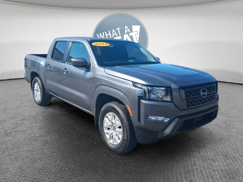2024 Nissan Frontier SV — photo 1 of 43