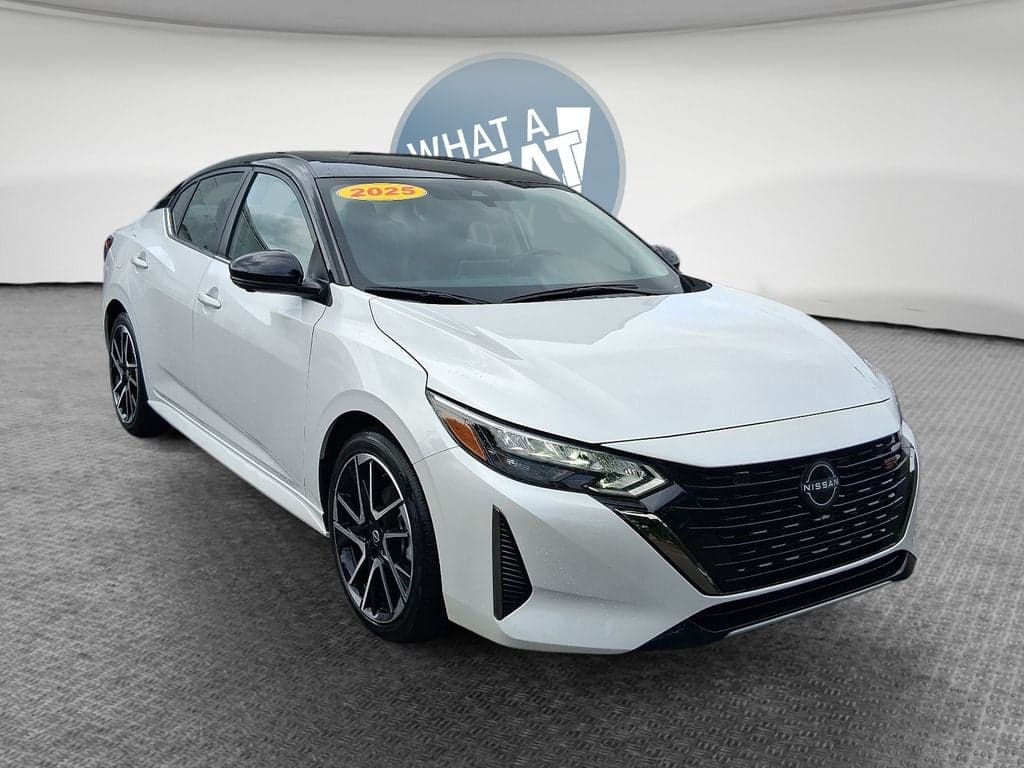 2025 Nissan Sentra SR — photo 1 of 47