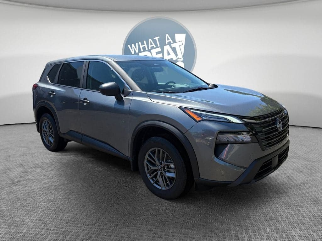 2026 Nissan Rogue S — photo 1 of 41