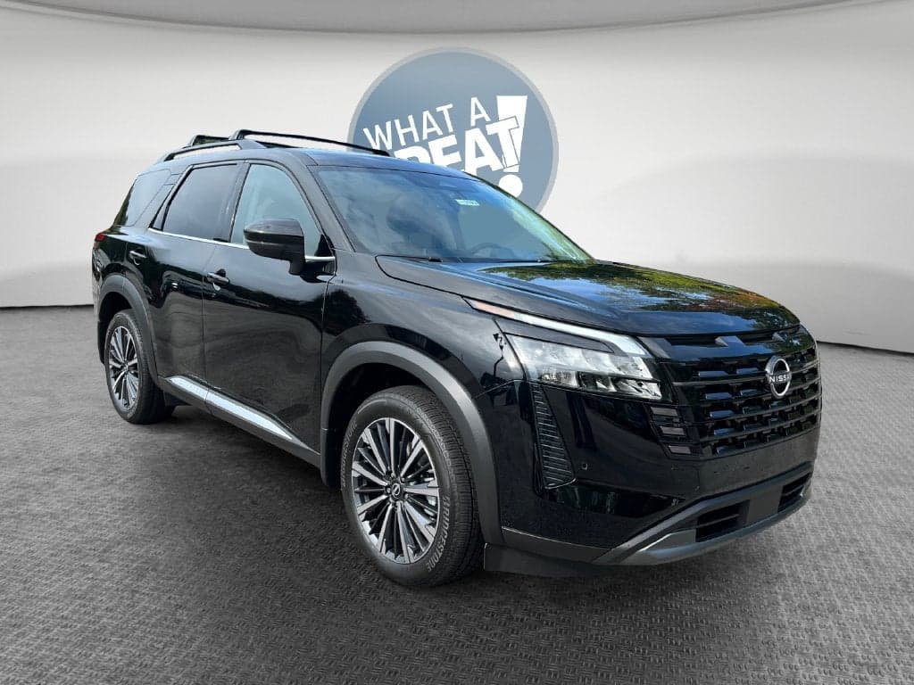 2026 Nissan Pathfinder Platinum — photo 1 of 37