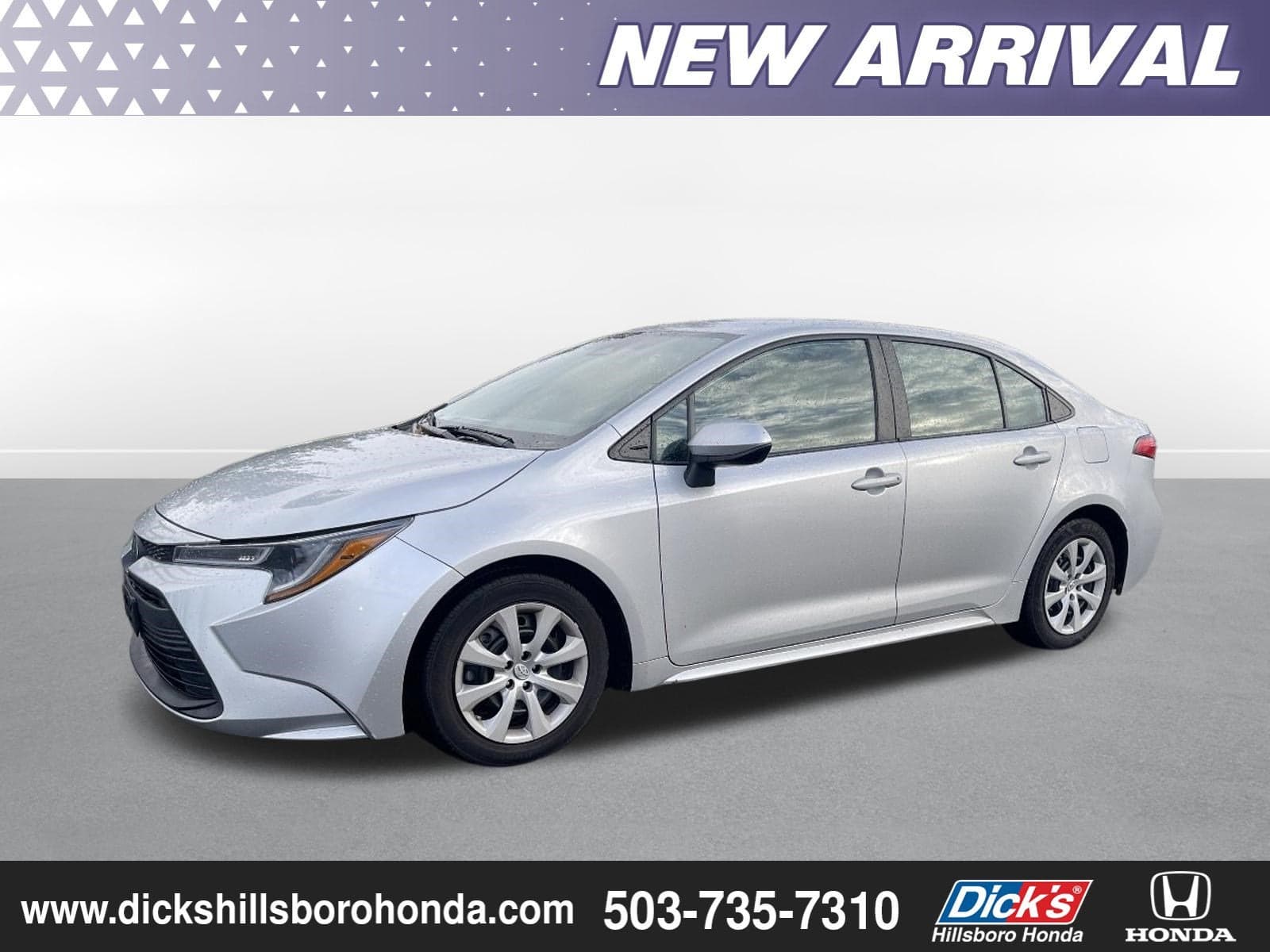 2023 Toyota Corolla LE — photo 1 of 5