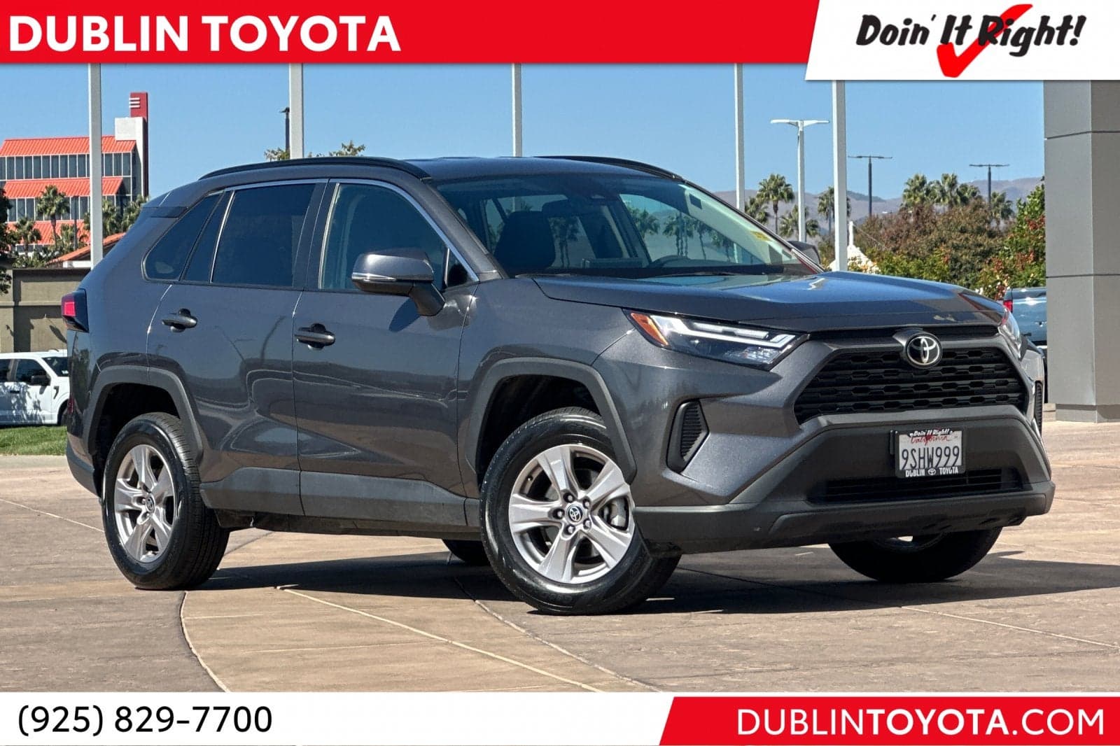 2025 Toyota RAV4 XLE — photo 1 of 8