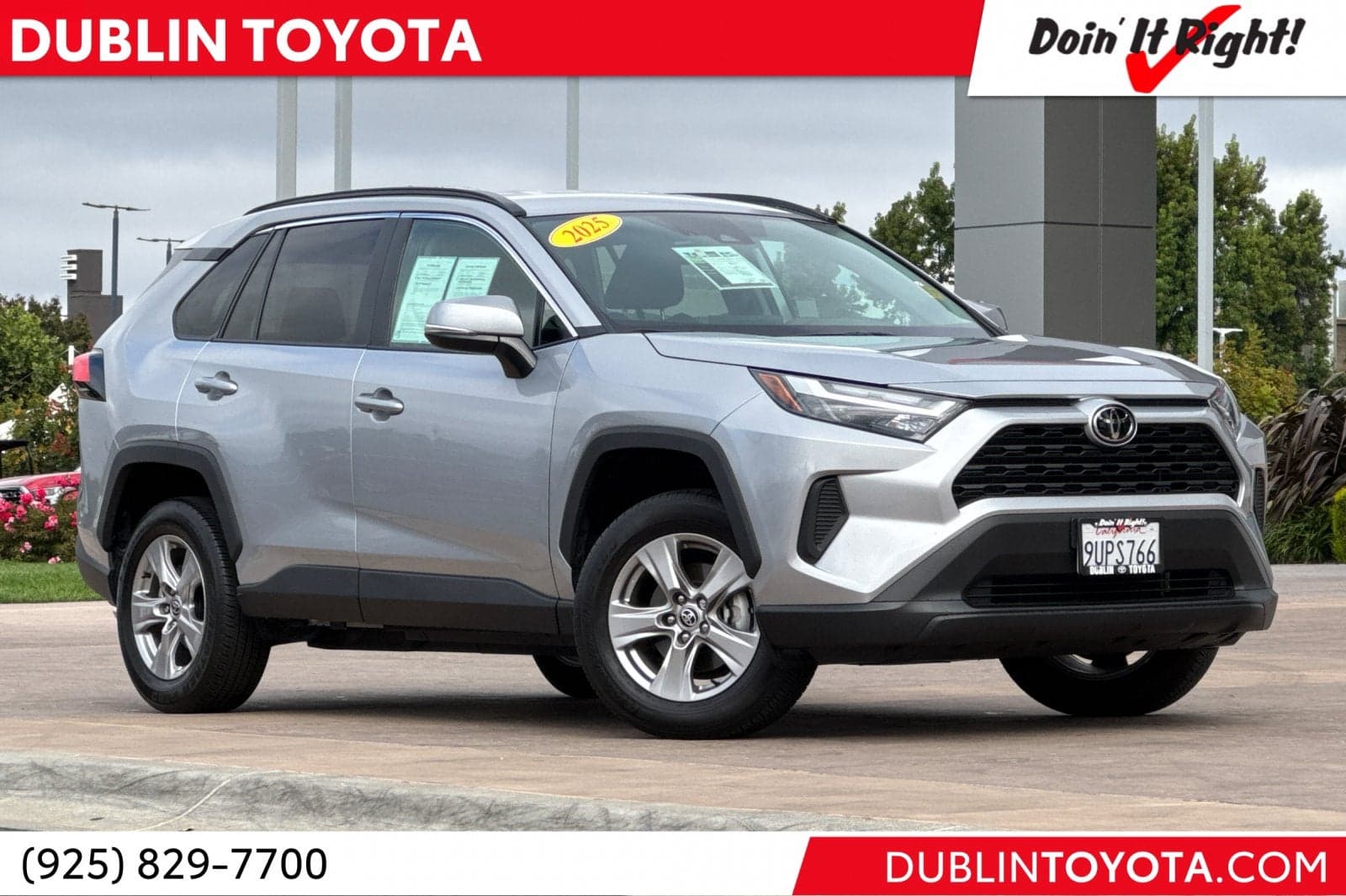 2025 Toyota RAV4 XLE — photo 1 of 45