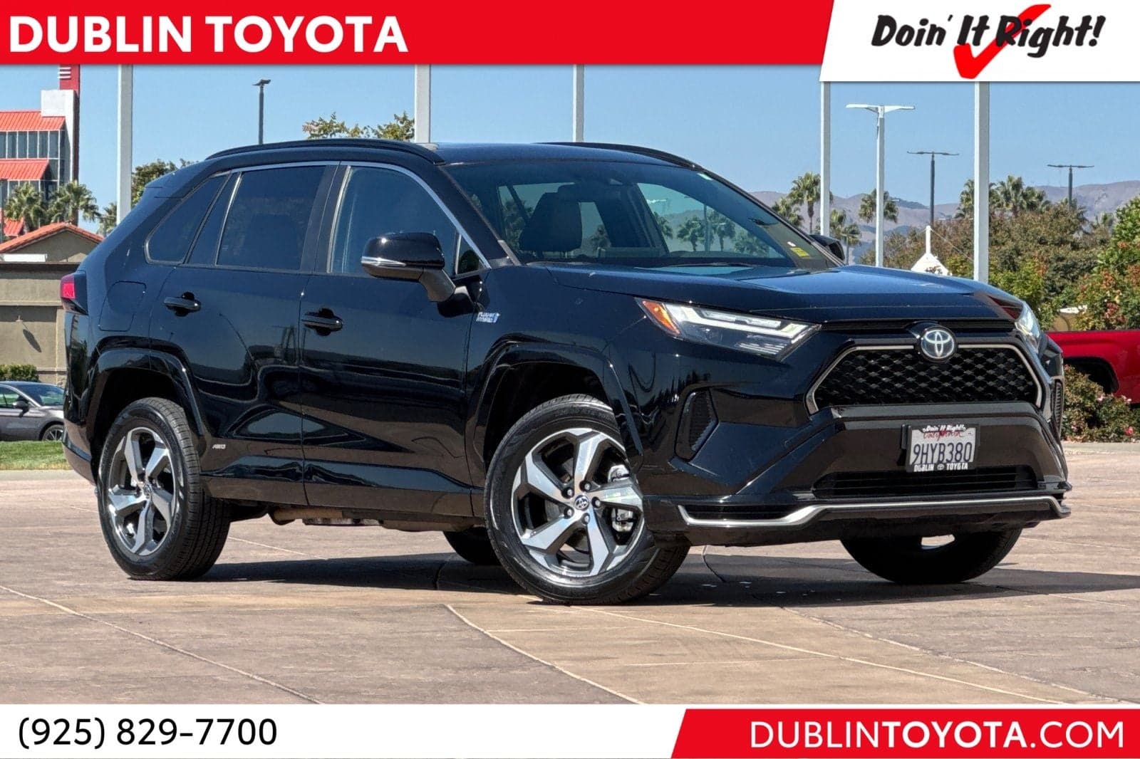 2023 Toyota RAV4 Prime SE — photo 1 of 44