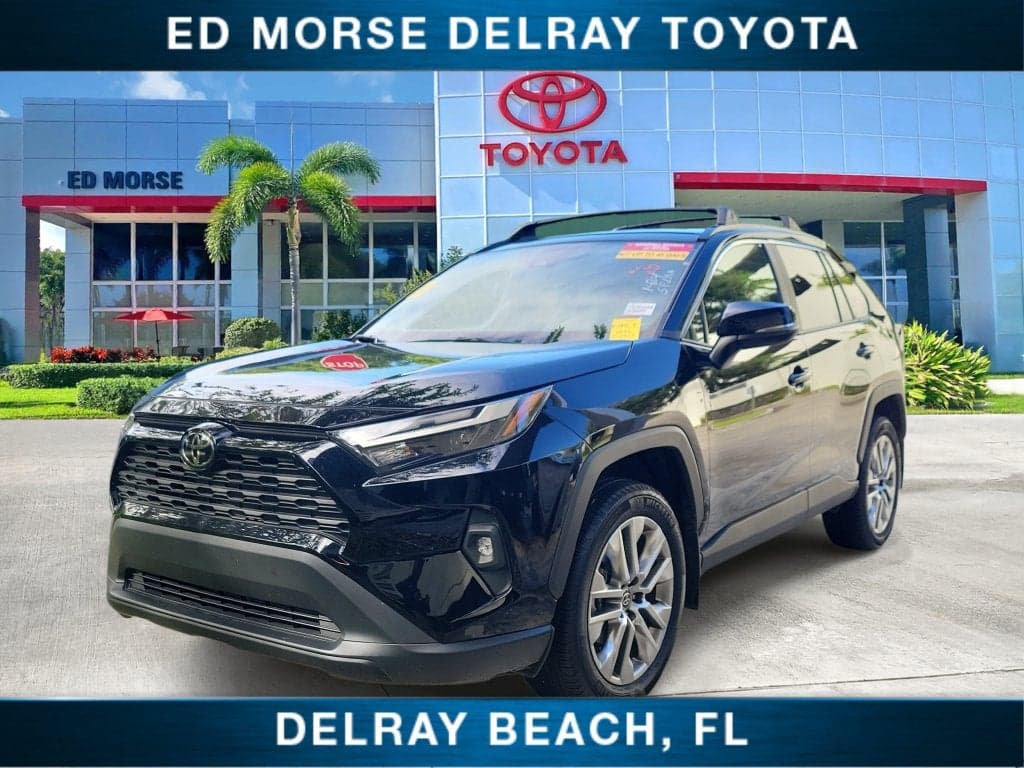 2025 Toyota RAV4 XLE Premium — photo 1 of 5