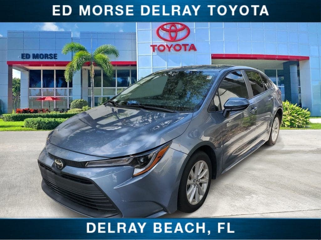 2024 Toyota Corolla LE — photo 1 of 5
