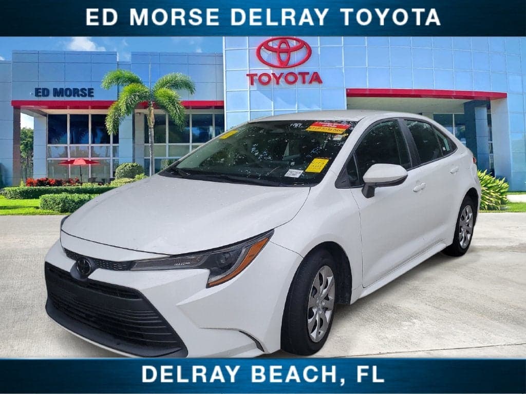 2024 Toyota Corolla LE — photo 1 of 5
