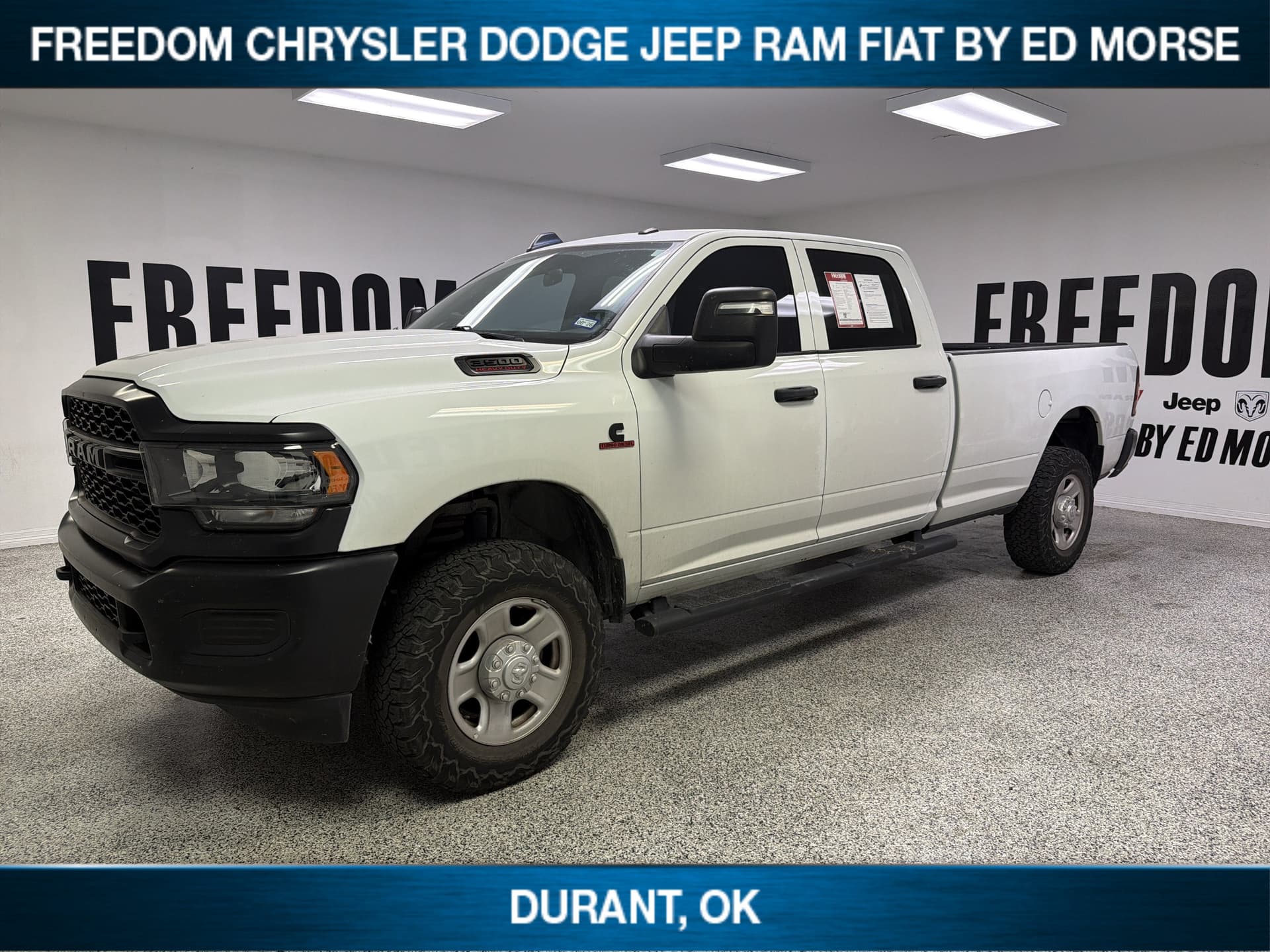 2023 RAM 3500 Tradesman — photo 1 of 11