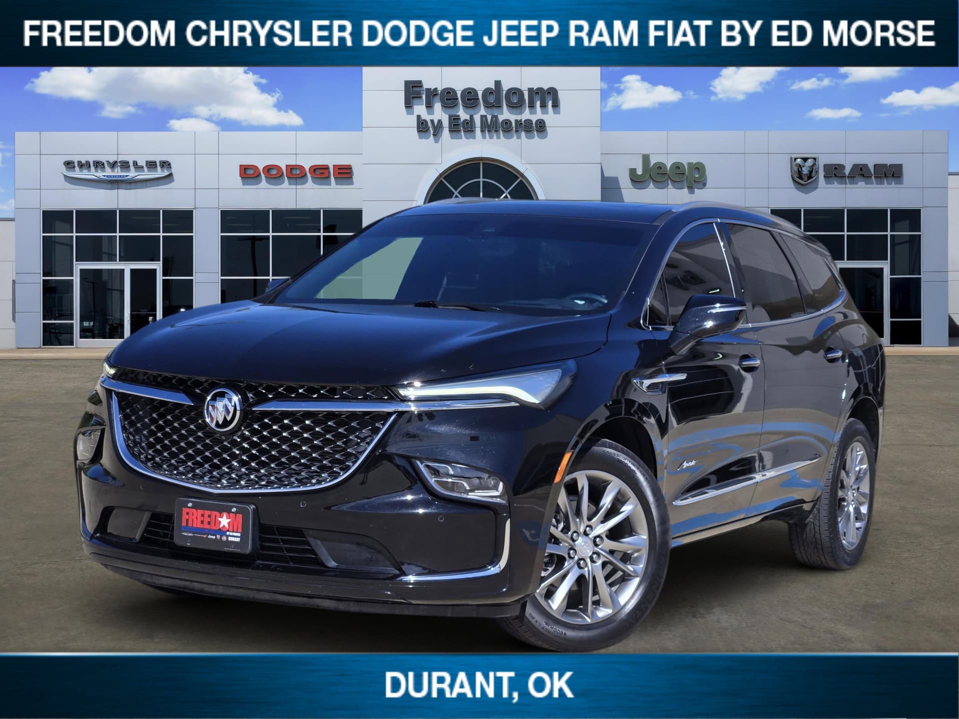 2022 Buick Enclave Avenir — photo 1 of 24