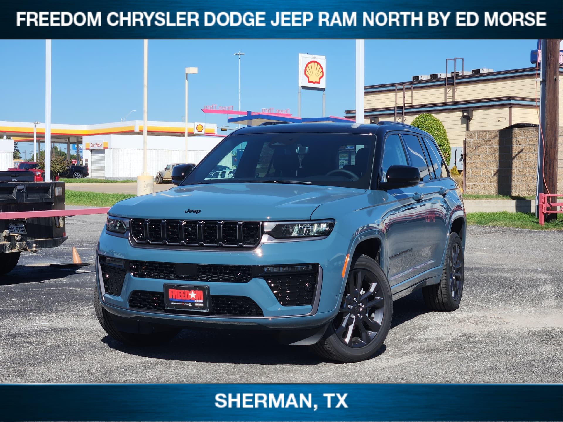 2026 Jeep Grand Cherokee Base — photo 1 of 5