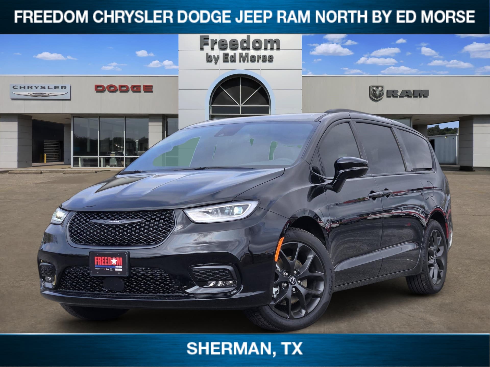 2026 Chrysler Pacifica PACIFICA SELECT — photo 1 of 23
