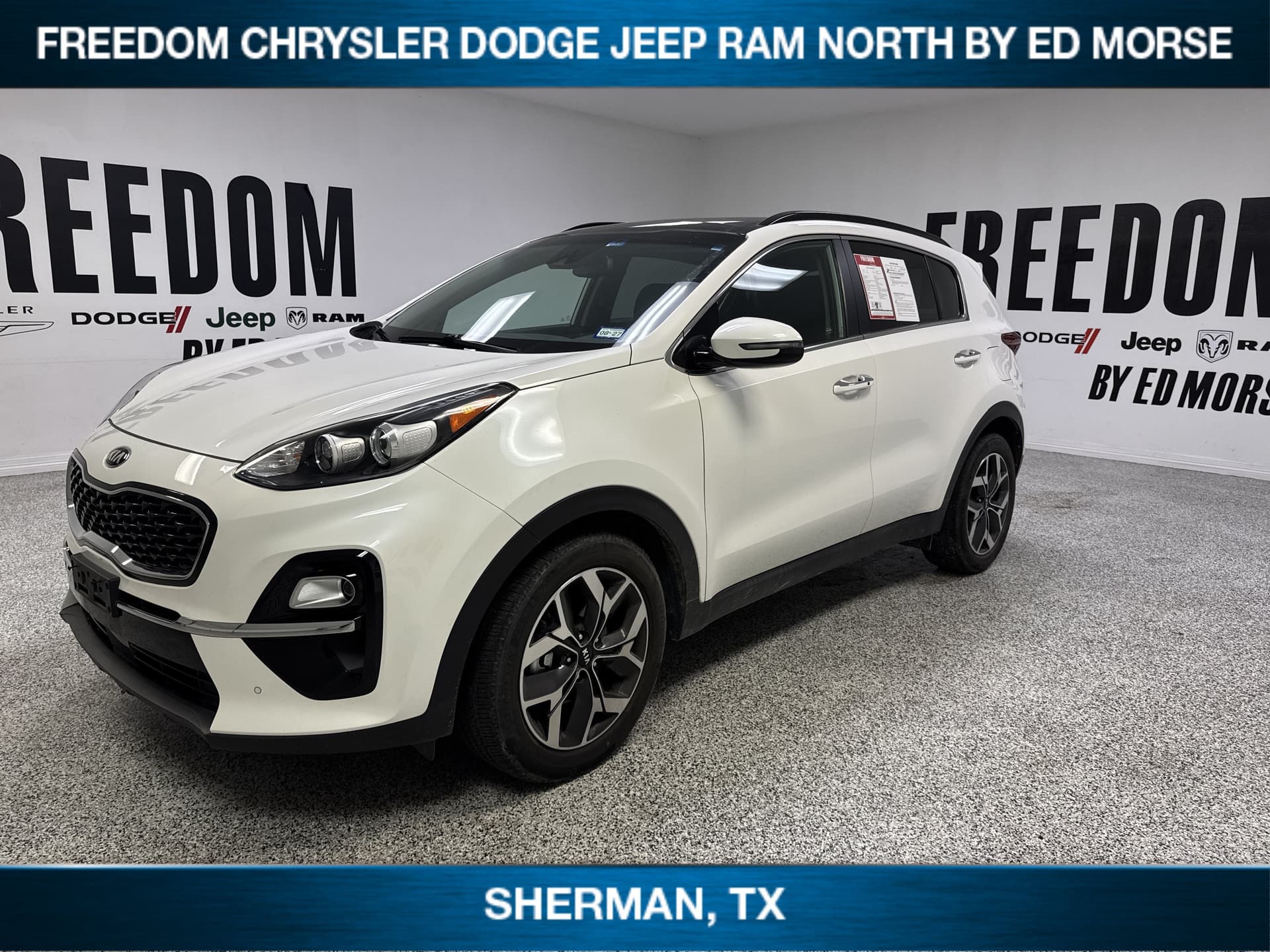 2021 Kia Sportage EX — photo 1 of 12