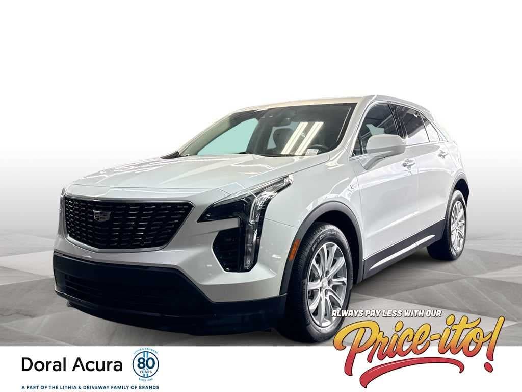 2023 Cadillac XT4 FWD Luxury — photo 1 of 29