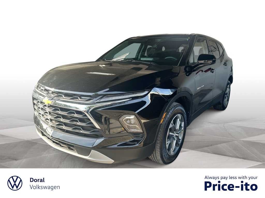 2025 Chevrolet Blazer LT — photo 1 of 5