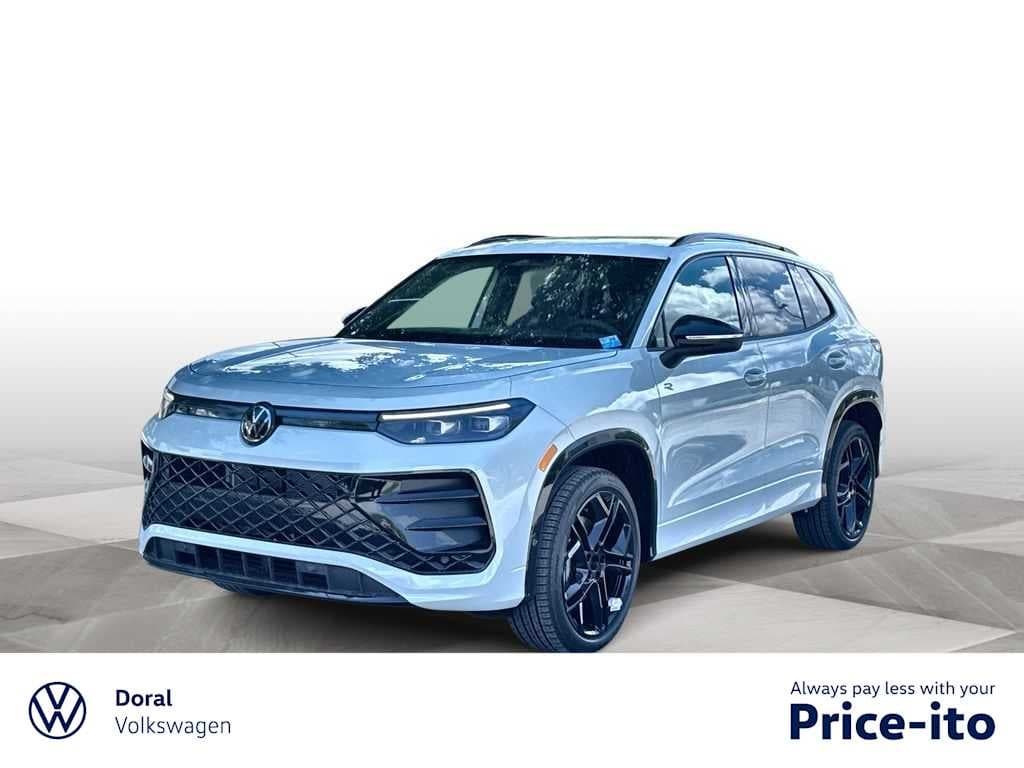 2026 Volkswagen Tiguan SE R-Line Black — photo 1 of 28