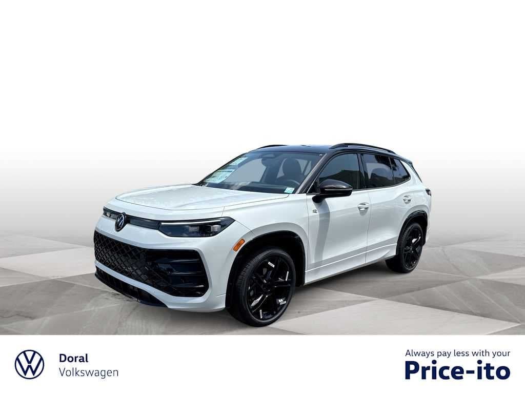 2026 Volkswagen Tiguan SE R-Line Black — photo 1 of 29