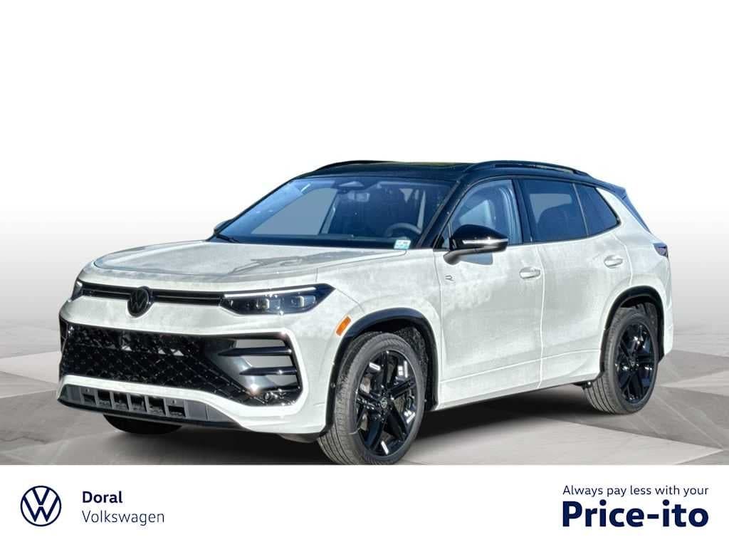 2026 Volkswagen Tiguan SE R-Line Black — photo 1 of 14