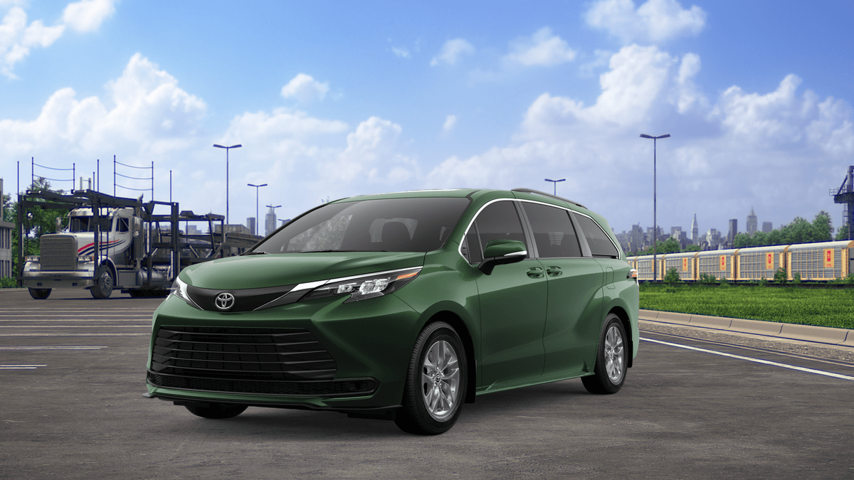 2026 Toyota Sienna LE — photo 1 of 5