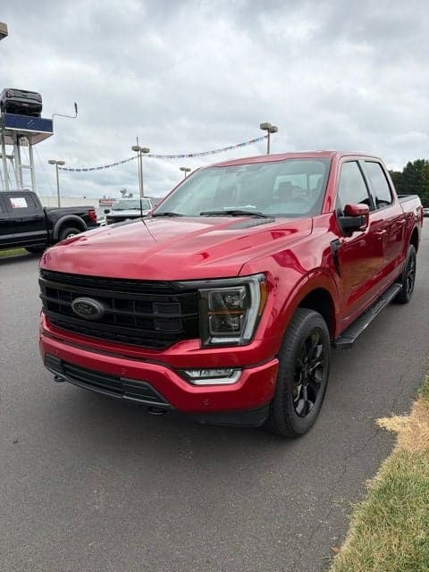 2023 Ford F-150 LARIAT — photo 1 of 2