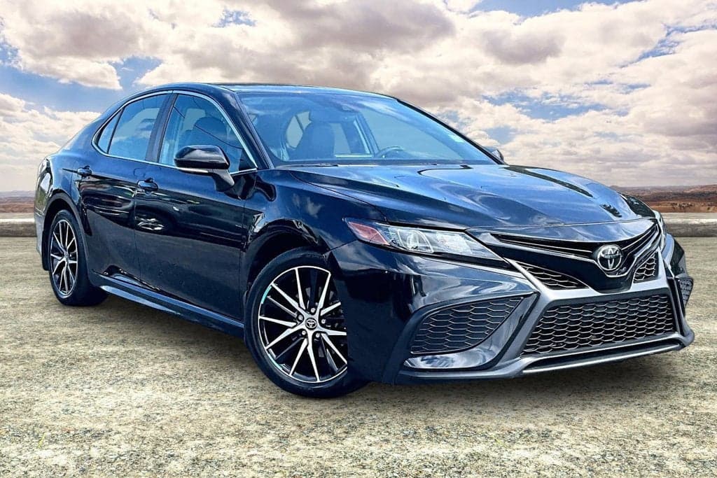 2023 Toyota Camry SE — photo 1 of 35