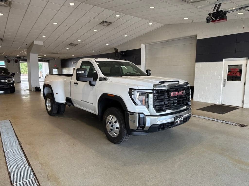 2026 GMC Sierra 3500 HD Pro DRW — photo 1 of 40