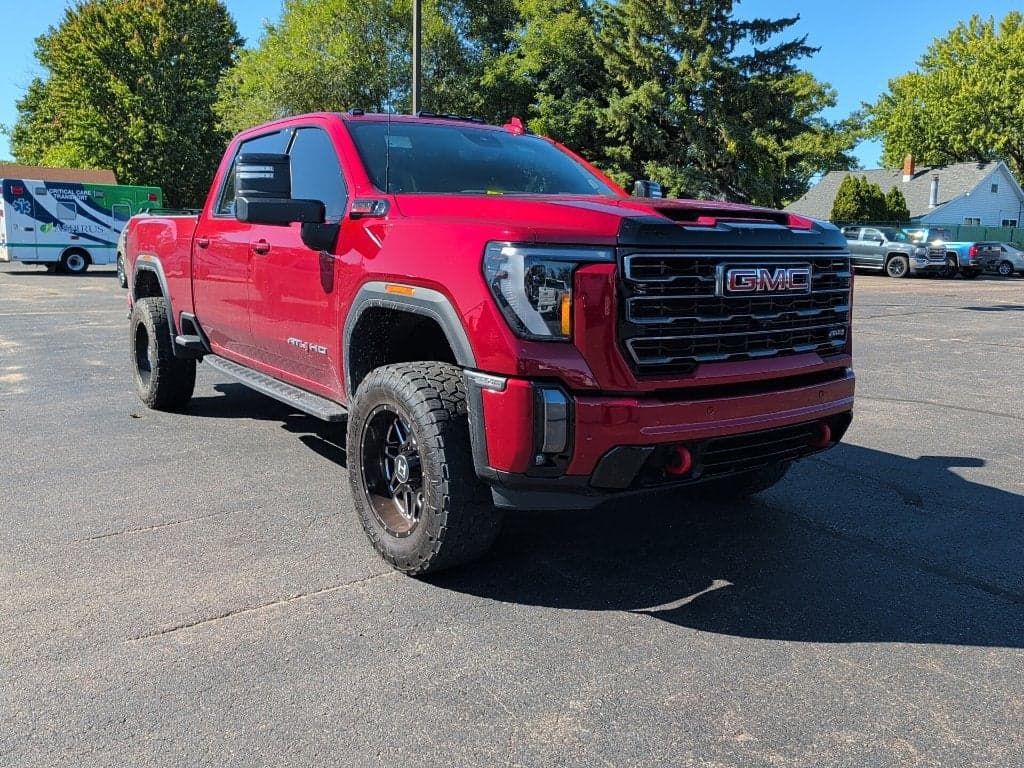 2024 GMC Sierra 2500HD AT4 — photo 1 of 25