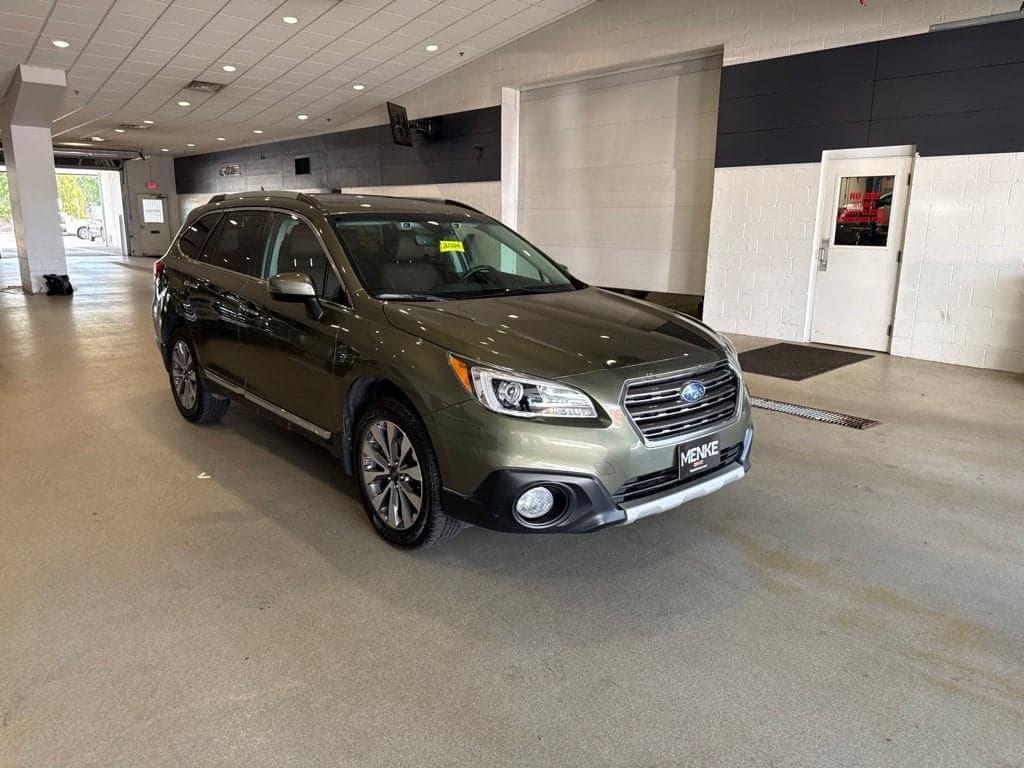 2017 Subaru Outback Touring — photo 1 of 7