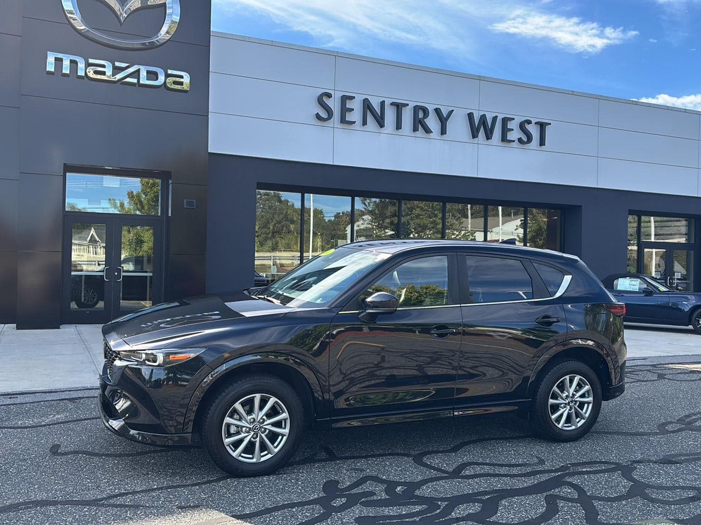 2024 Mazda CX-5 2.5 S Select Package — photo 1 of 36
