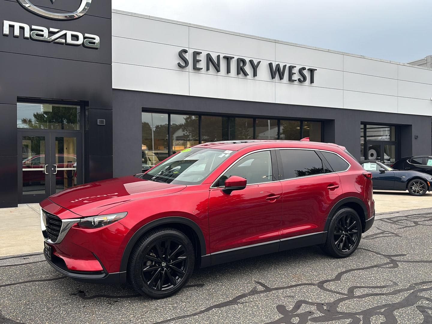 2023 Mazda CX-9 Touring Plus — photo 1 of 37