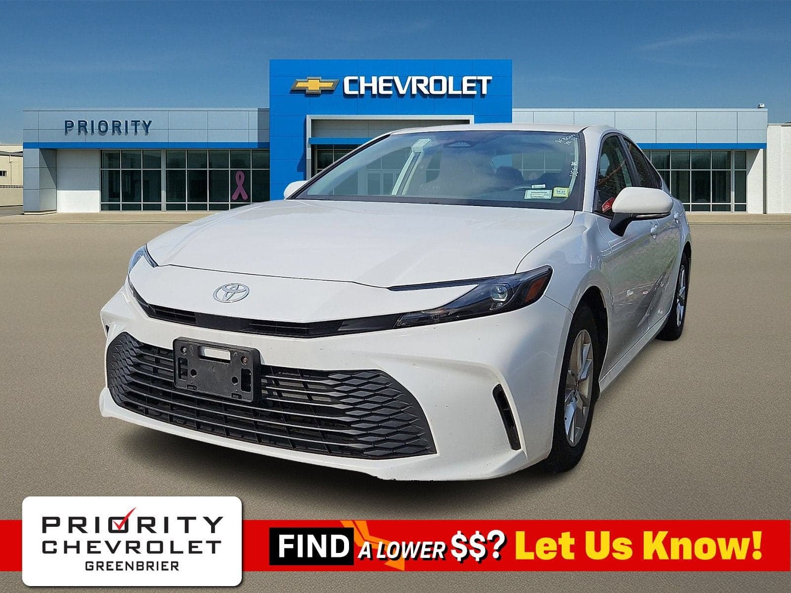 2025 Toyota Camry LE — photo 1 of 4