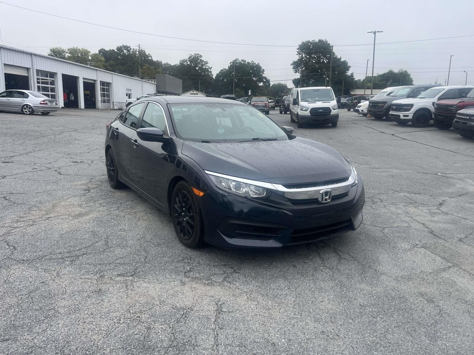 2018 Honda Civic Sedan LX — photo 1 of 12