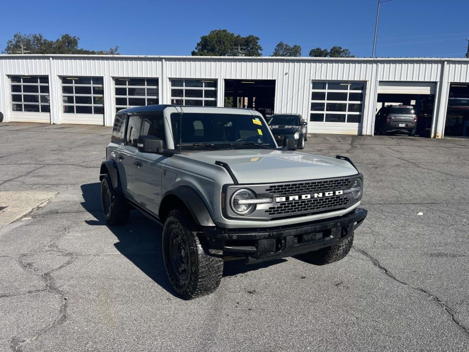 2024 Ford Bronco Badlands — photo 1 of 5