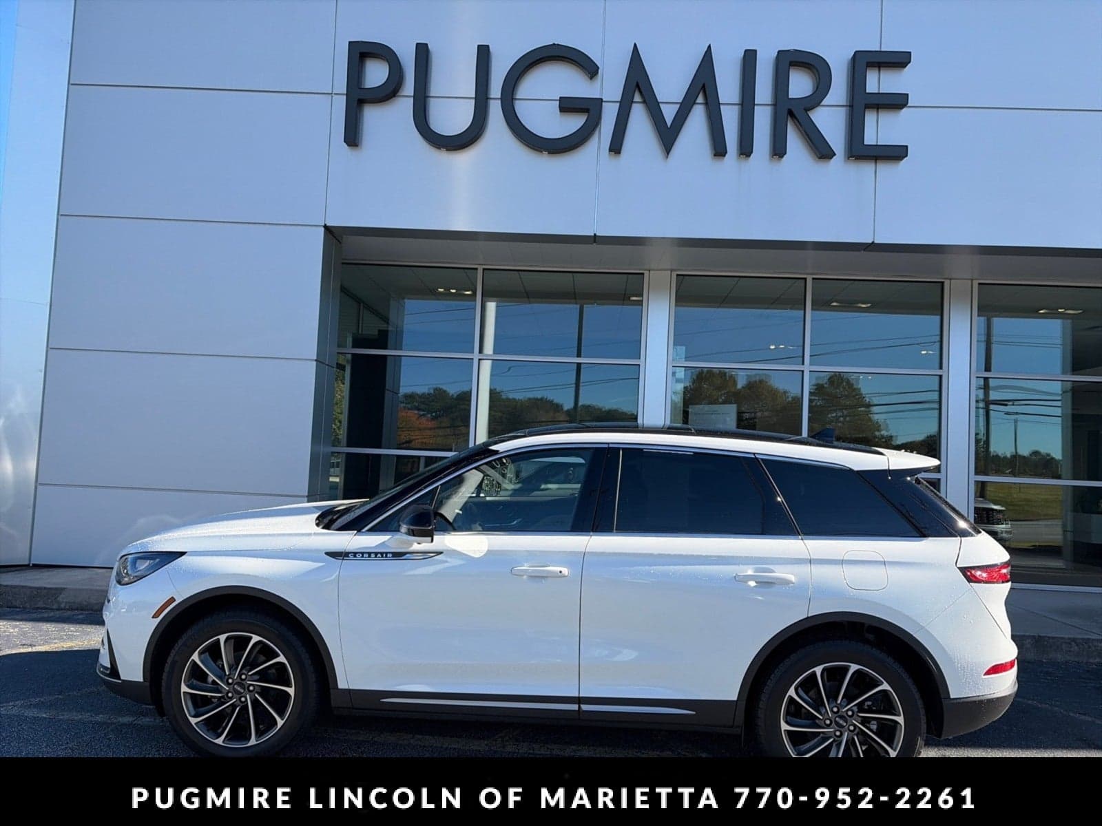 2023 Lincoln Corsair Standard — photo 1 of 5