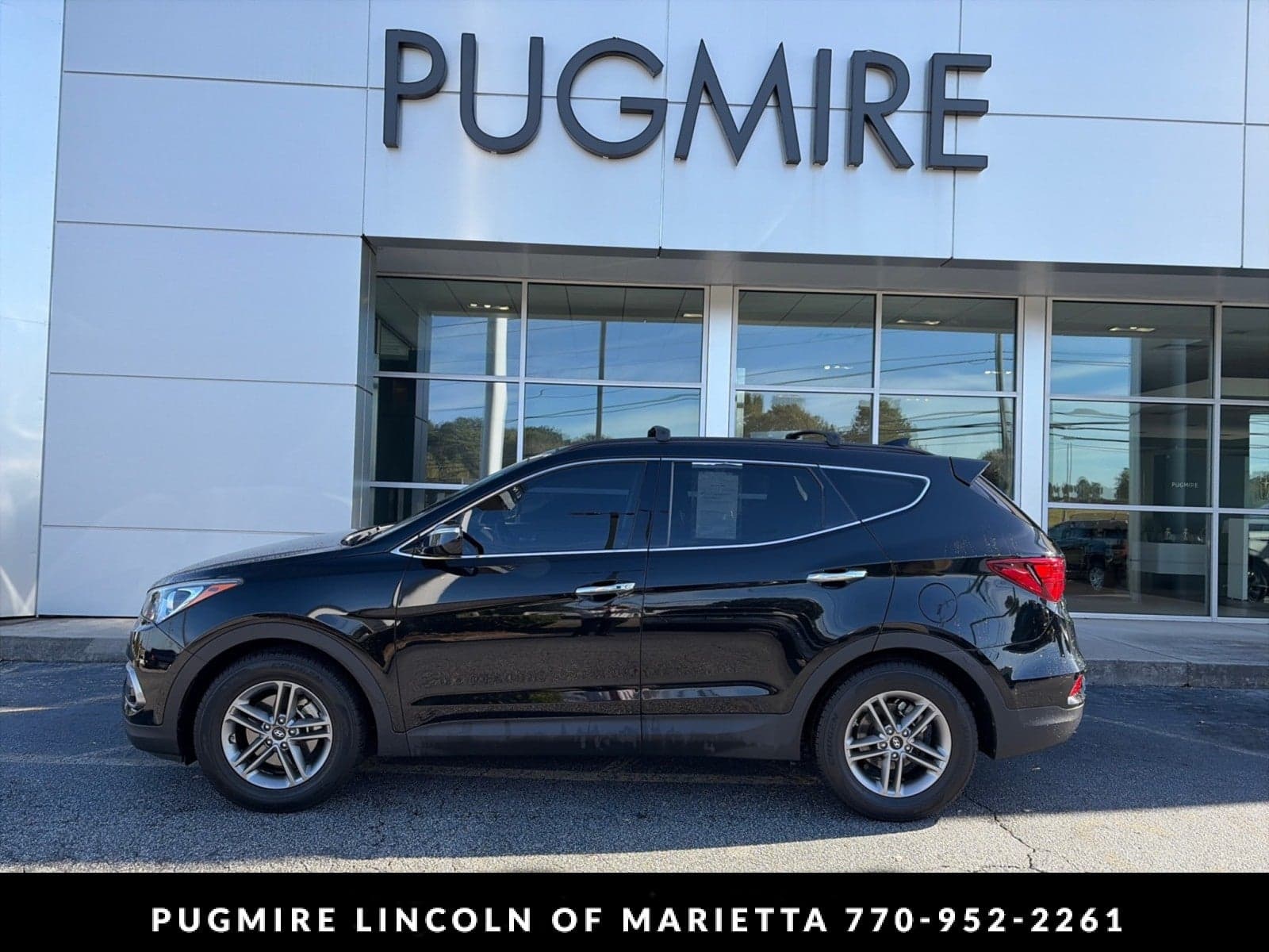 2017 Hyundai Santa Fe Sport 2.4L — photo 1 of 5