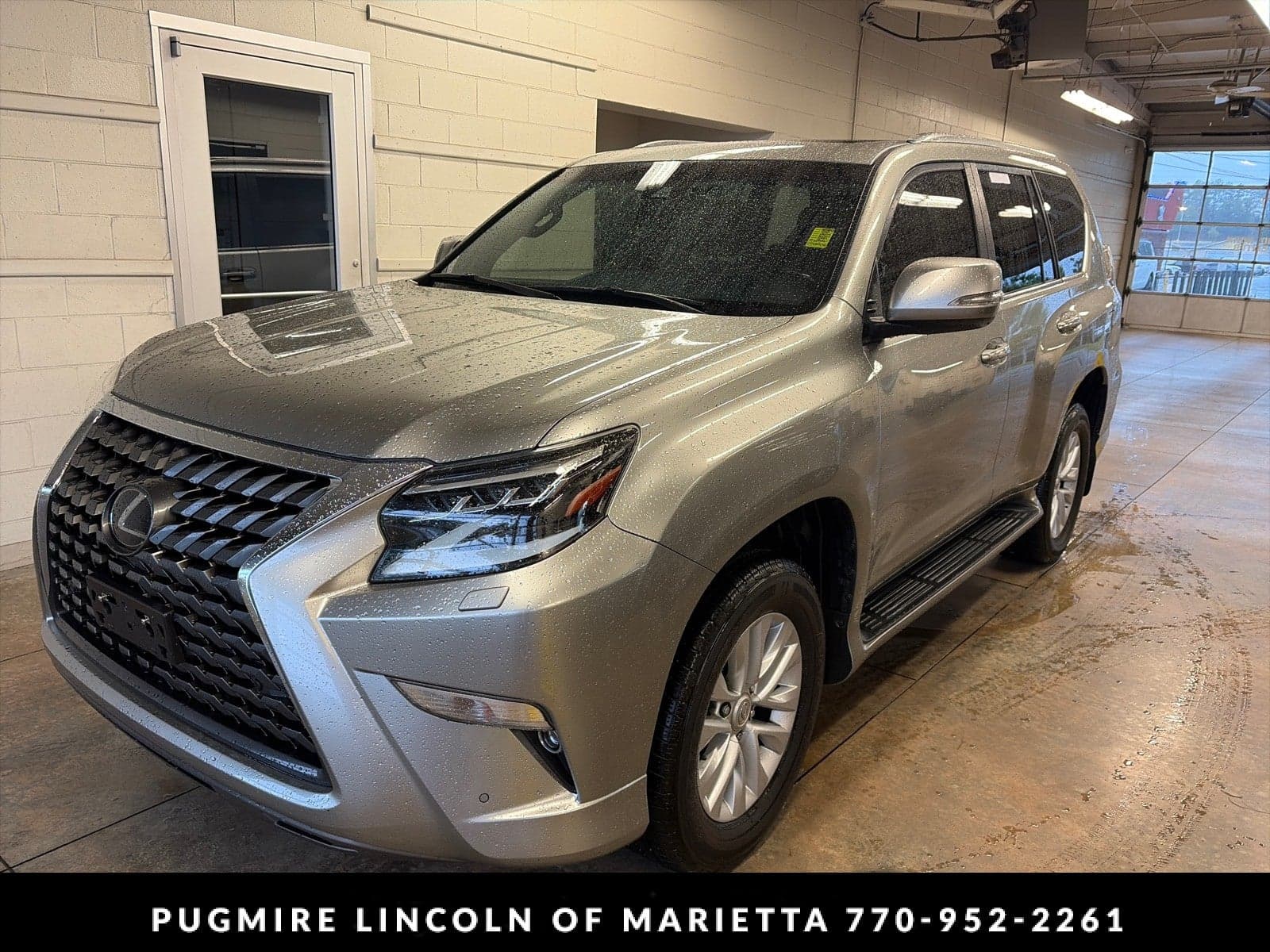 2021 Lexus GX GX 460 Premium — photo 1 of 25