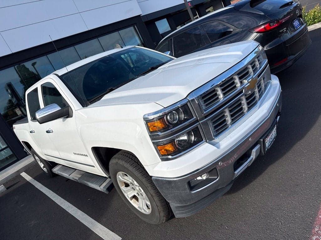 2015 Chevrolet Silverado 1500 LTZ — photo 1 of 12