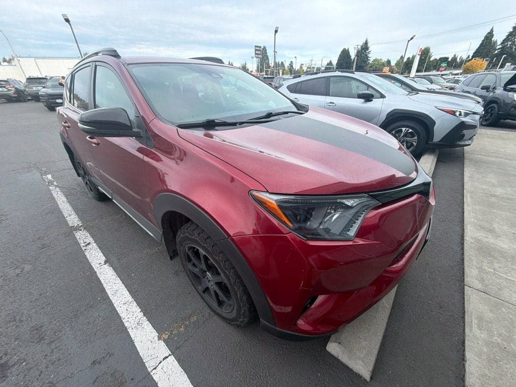 2018 Toyota RAV4 Adventure — photo 1 of 11
