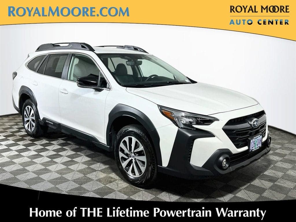 2025 Subaru Outback Premium — photo 1 of 3