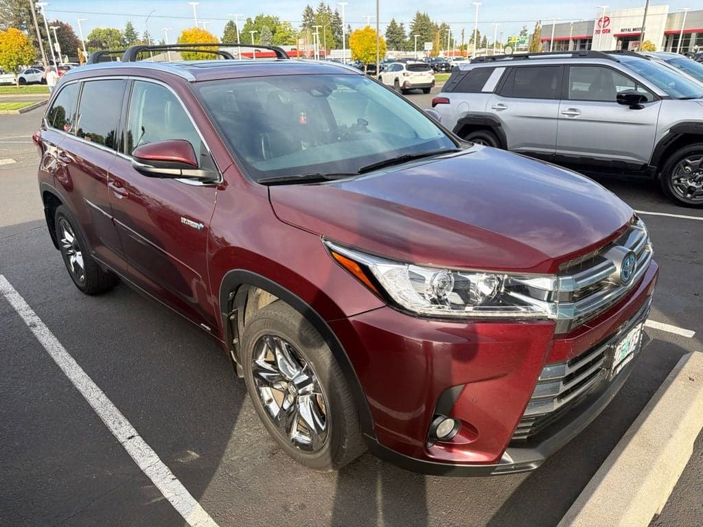 2018 Toyota Highlander Hybrid Limited Platinum — photo 1 of 12